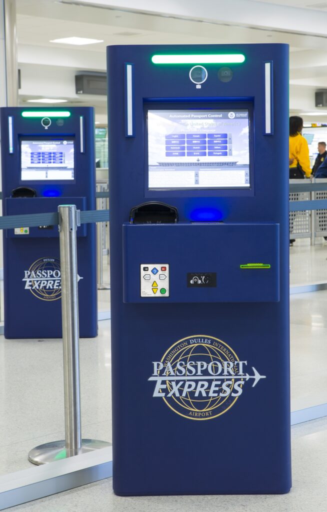 APC and Global Entry Kiosks (15152966554)