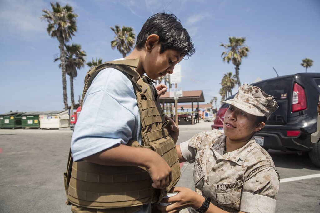 Marines work with community to inspire young minds 160520-M-ST621-147