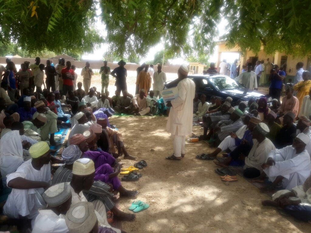 Community Group Meeting in Kebbi State - Nigeria June 2015 (18889983605)