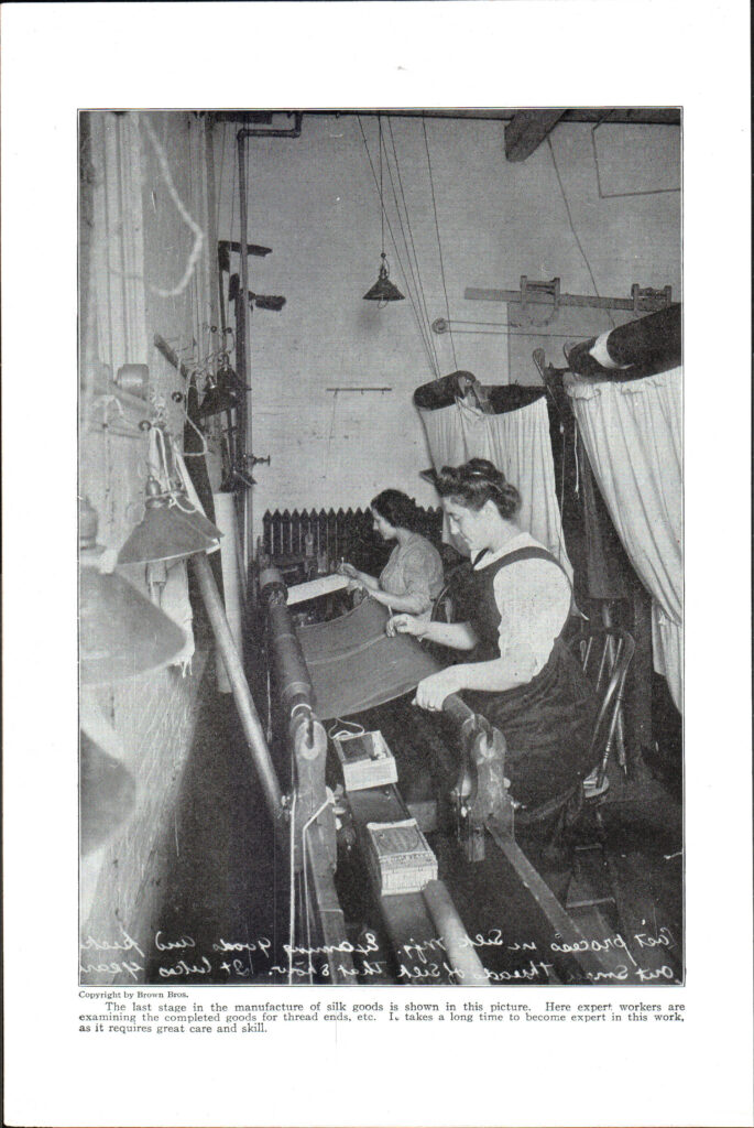Slow Down and Look Again: A Four-Step Method for Learning From Primary Sources