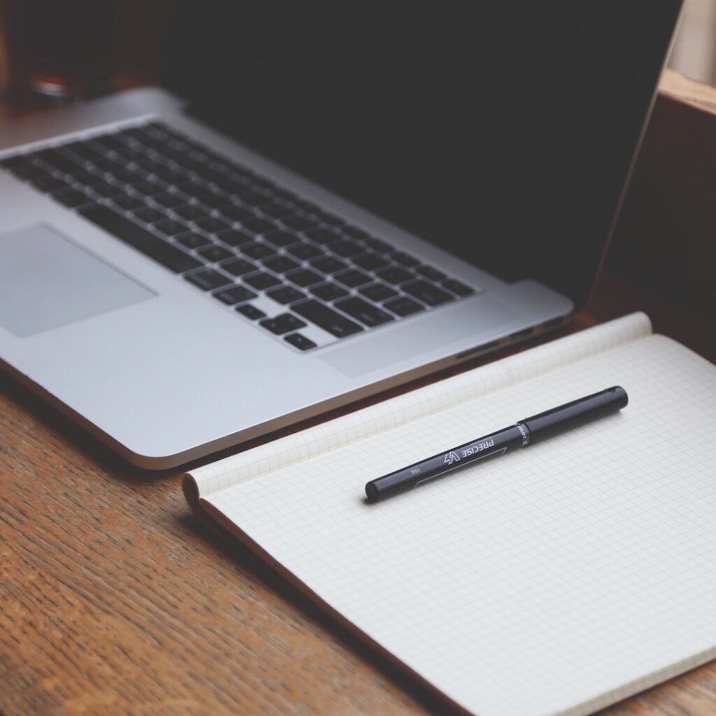 Laptop picture with notepad